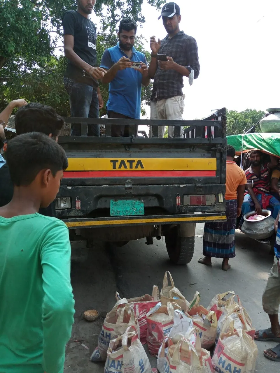 উৎসব হোক অভাবহীন