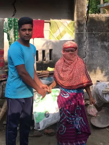 ভালোবাসা পৌঁছে যাক দরজায়